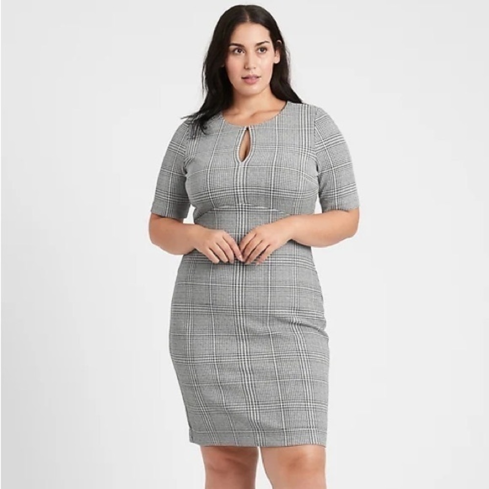 Banana Republic  KEYHOLE SHEATH DRESS 10